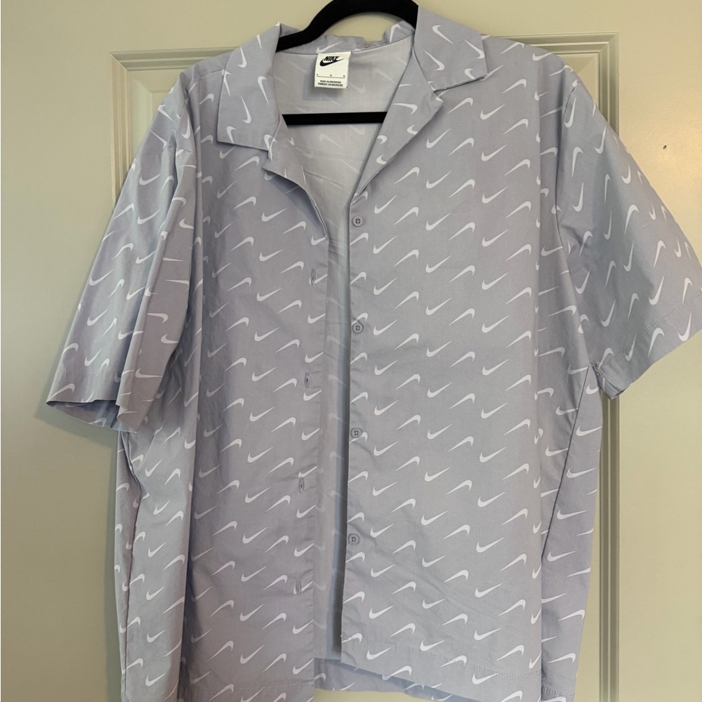 Nike Men's Light Gray Patterned Shirt Jacket